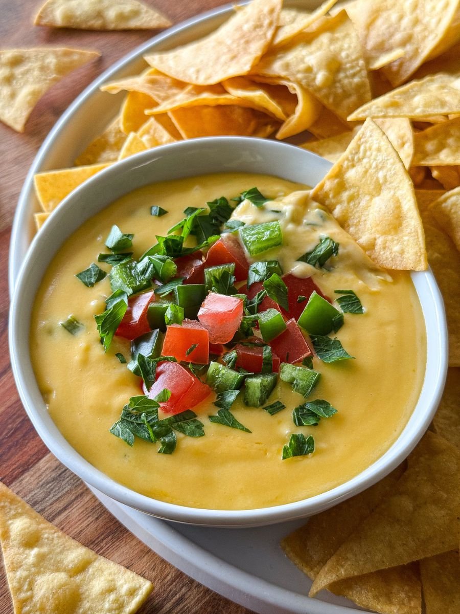 Queso Dip (Mexican Cheese Dip)