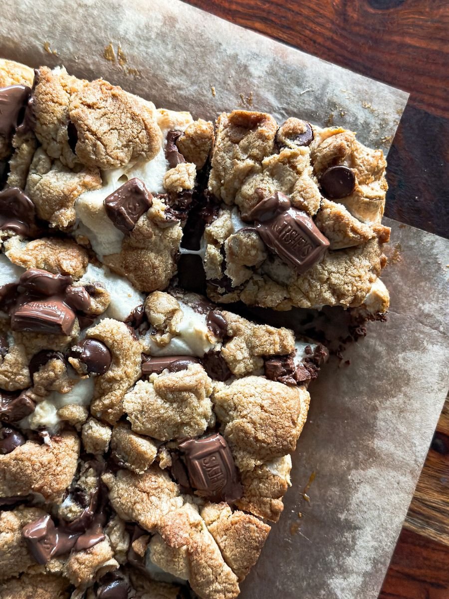 S'mores Cookie Bars