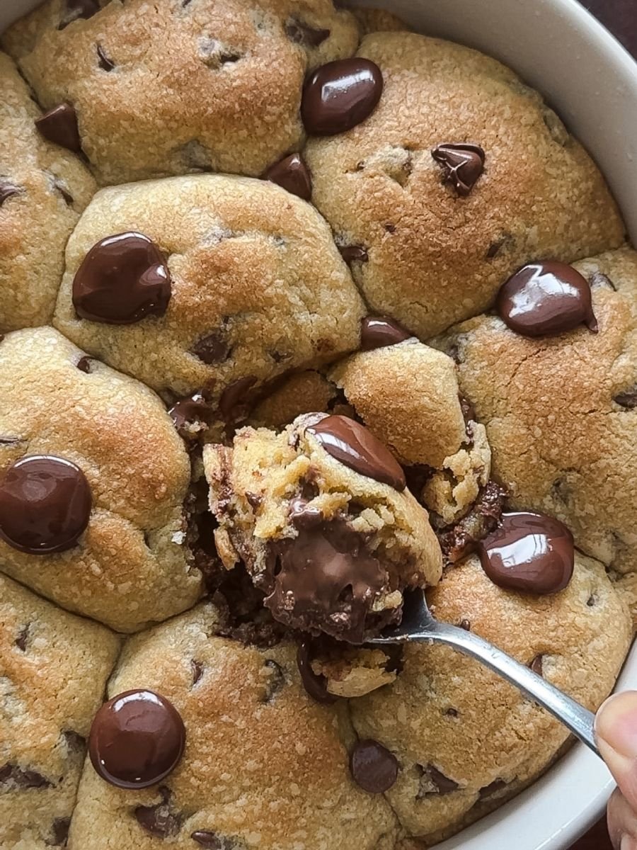 Scoopable Nutella Stuffed Cookie Pie