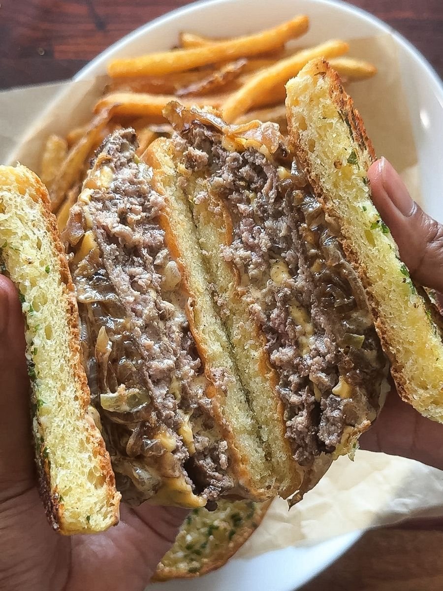 Garlic Bread Smash Burgers