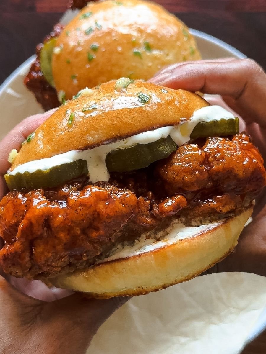Crispy Hot Honey Chicken Burger Recipe - A Flavorful Bite